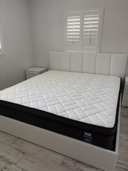 King Size Bed With Storage