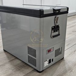 Whynter Elite 45 Quart SlimFit Portable Freezer/Refrigerator with 12v Option FM-452SG