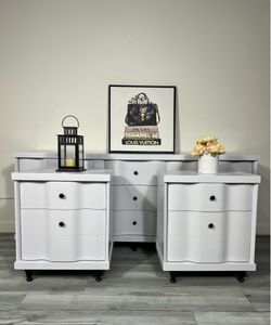 3 Piece Bassett Furniture Bedroom Set – Solid Quality 🕊️