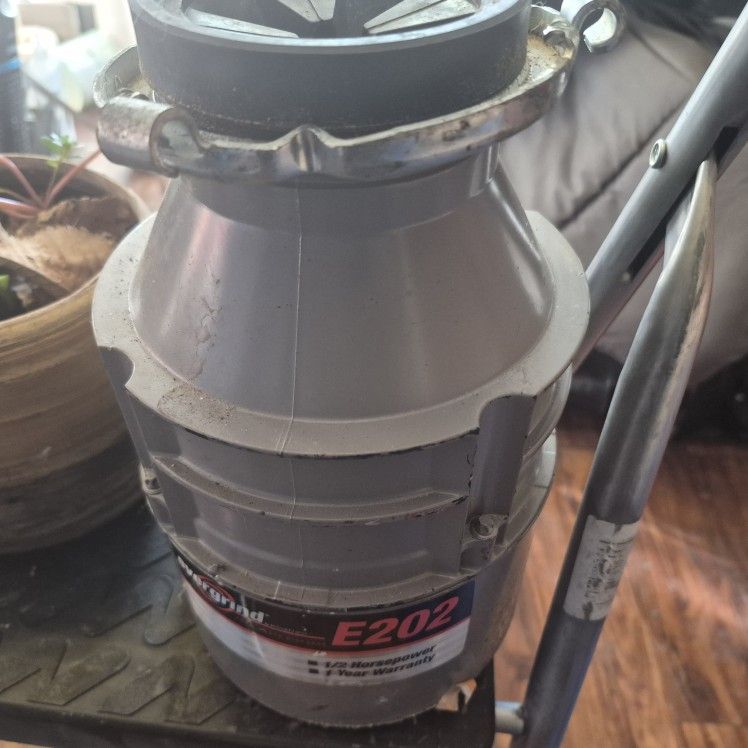 Evergrind  E202 GARBAGE DISPOSAL