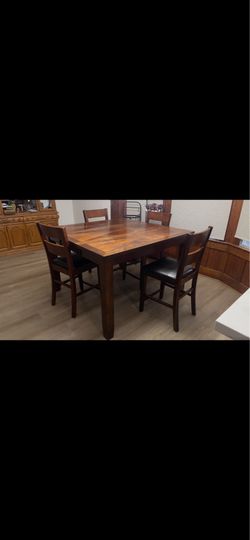 Used dinning table