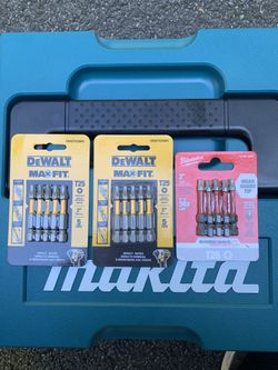DEWALT MAXFIT 2 in. #25 Torx Bit (10-Piece) Milwaukee T25 Torx 2 in. Shockwave Impact Duty Steel Power Bits (5-Pack)