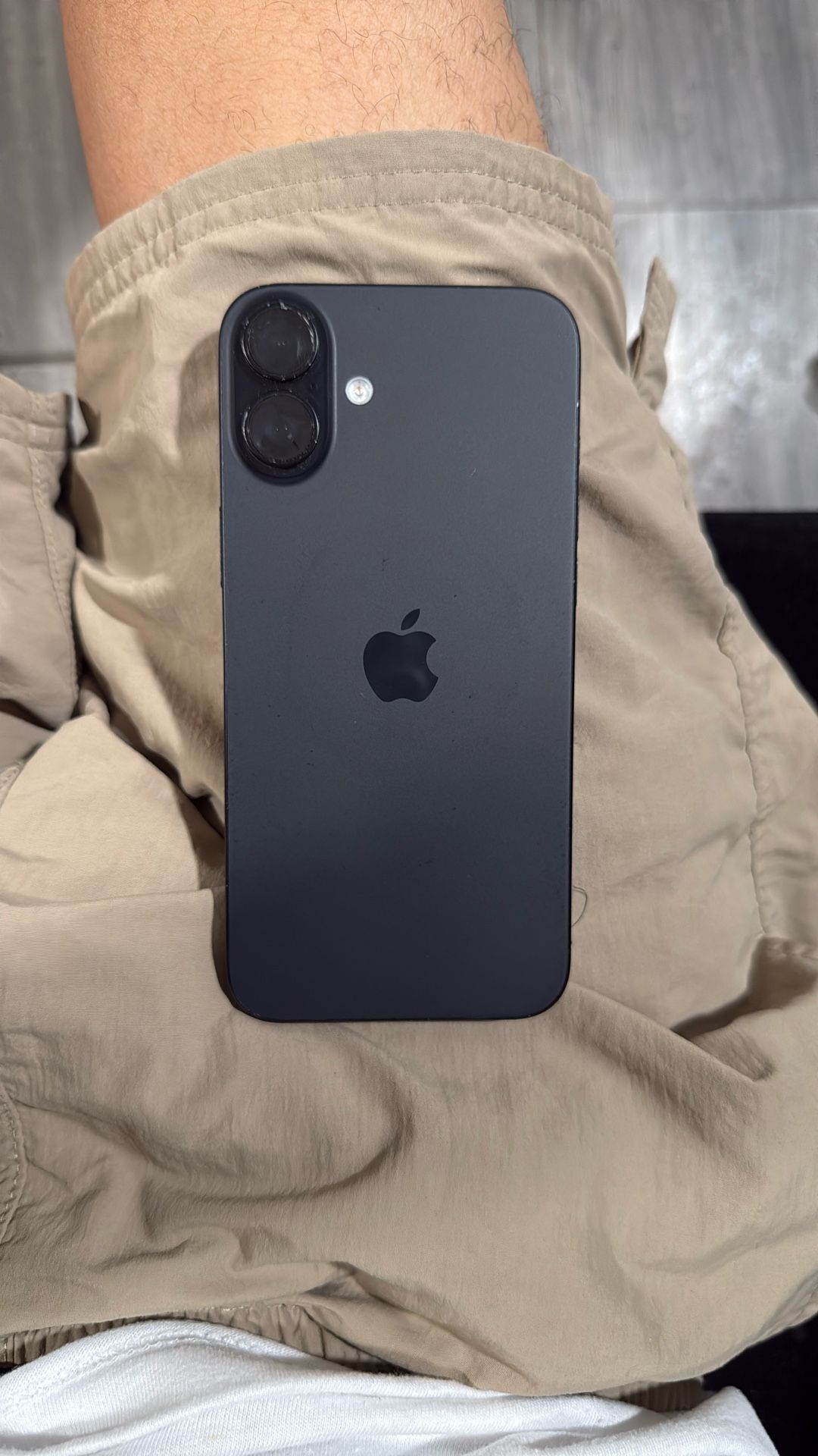 iPhone 16