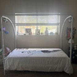 Kid’s Soccer Goal Bed