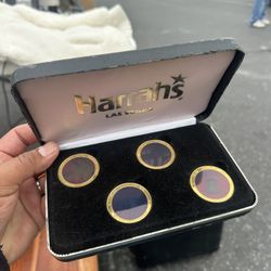 Vintage. Harrah's Casino Elvis Presley commemorative 4-coin set in its original case. 