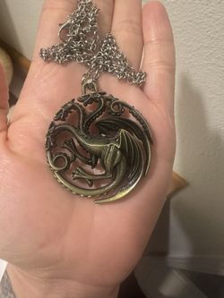 Dragon Necklace, new.