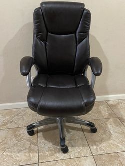 Realspace® Cressfield Bonded Leather High-Back Chair, Black/Silver