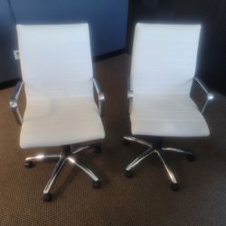 White Leather Office Chairs – Modern & Comfortable 