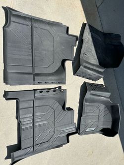 2019-2026 Chevy Silverado OEM-Style All-Weather Floor Mats – Double Cab with Bench Seats
