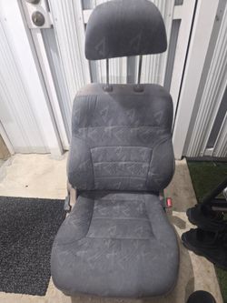 Mitsubishi Eclipse seat