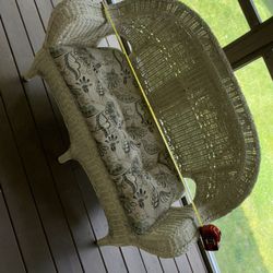 Wicker Loveseat Outdoor Bench/Couch & Cushion