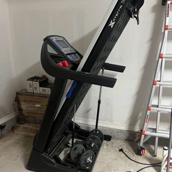 Treadmill Great Condition