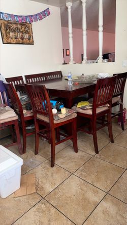 Dining room table