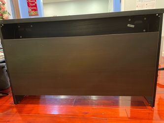Computer desk