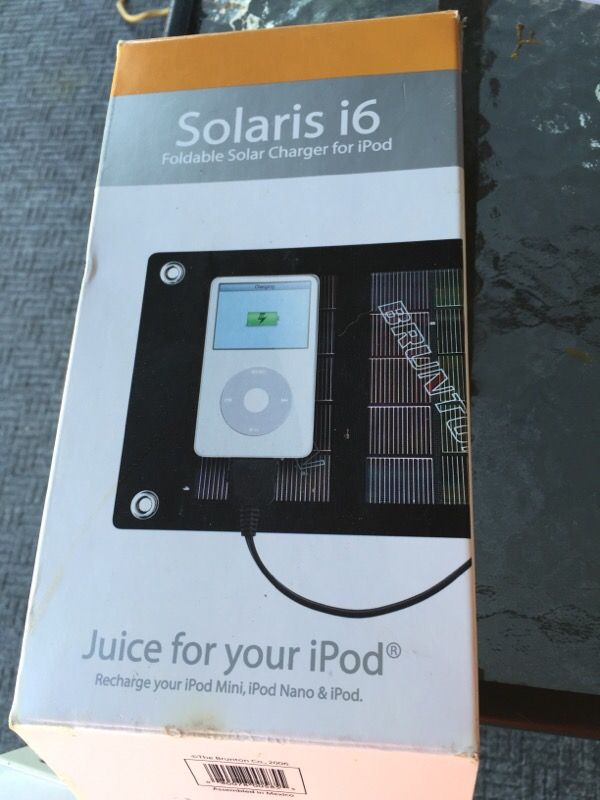 Solaris i6 foldable solar charger