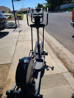 FREE Elliptical For PARTS*Read description*