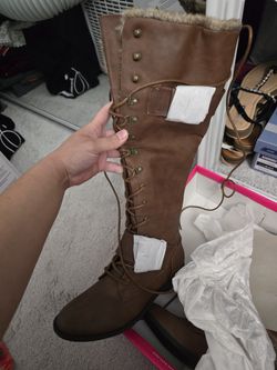 Boots Size 7