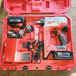 Milwaukee Pex Tool