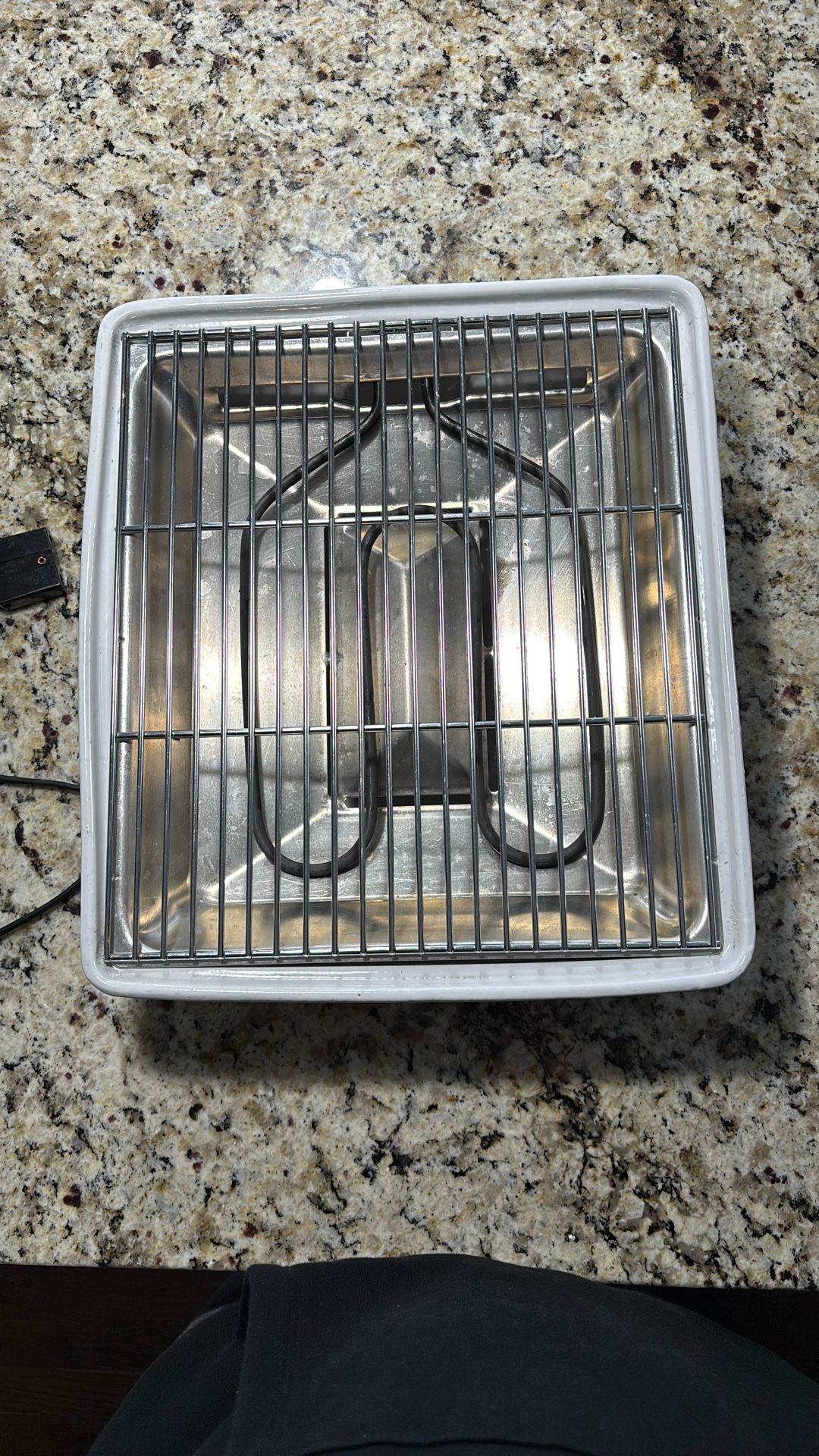 Savor Grilled Goodness Indoors – Preowned Maverick Electric Tabletop Grill – Only 20!
