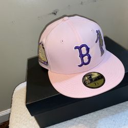 NEW ERA FITTED SIZE 7 1/8