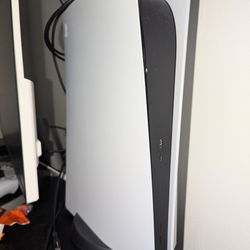 PlayStation 5 CONTROLLER NOT INCLUDED