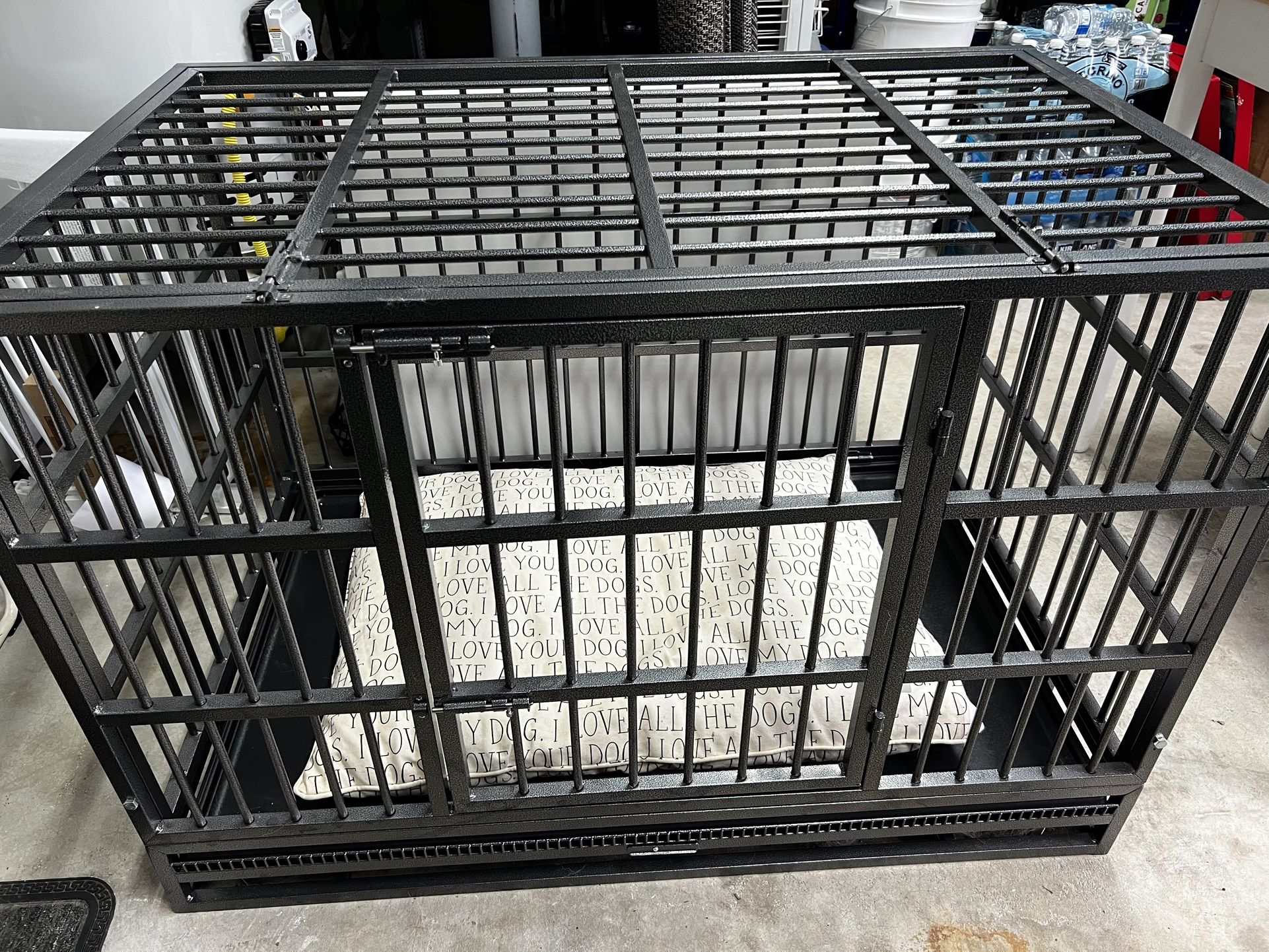 Extra Large And Sturdy Assembled Dog Kennel New