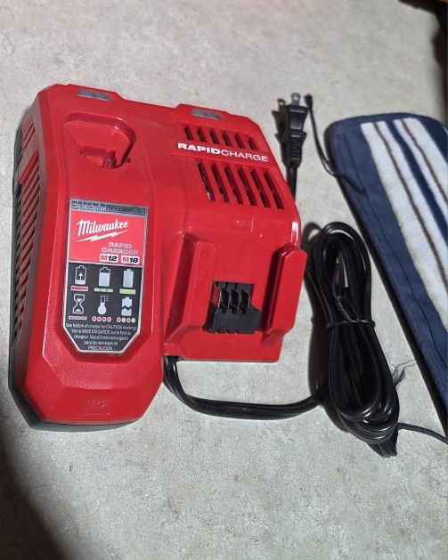Milwaukee Rapid Charger New