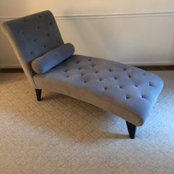 Chaise Lounge Sofa With Pillow 