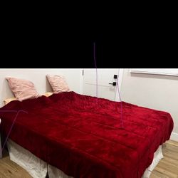 King Bed Include Firm Mattress+frame+ comforter And Skirt