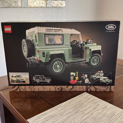 LEGO Land Rover Defender 10317