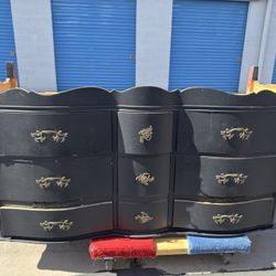 Fixer Upper Dresser And Nightstands 