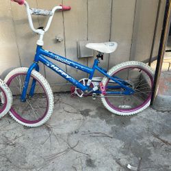 Girls bike