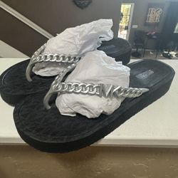 Flip flops MK