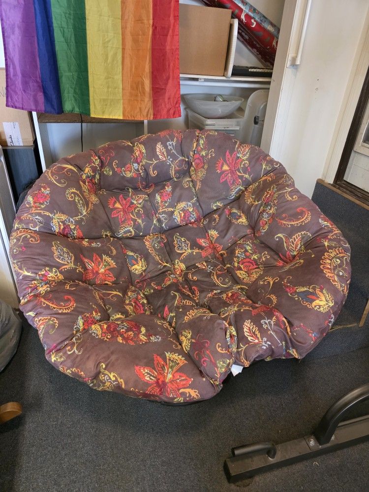 Papasan Chair