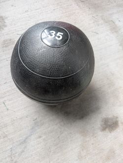 35 lbs slam ball