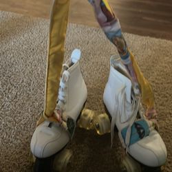 Roller Skates And Accessories 