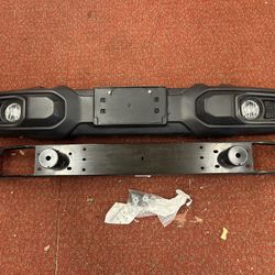 OEM 2018-25 Jeep Wrangler Front Bumper With LED Fog Lights