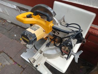 DeWalt DW703 10” Compound Miter Saw
