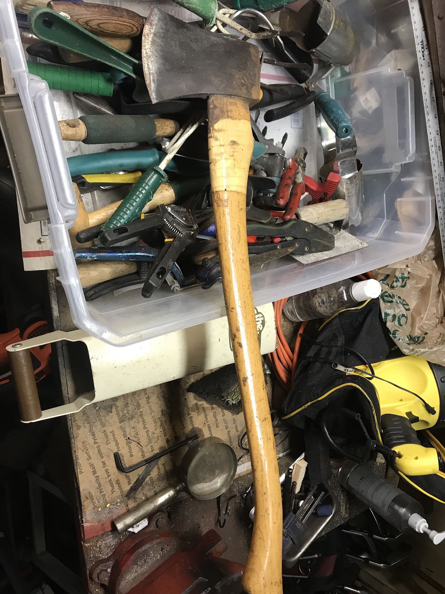 Rakes Brooms Shovels Scrapers 10 Each. Sledge Hammers Axes Pick Forks Edgers 1425 Each Cash