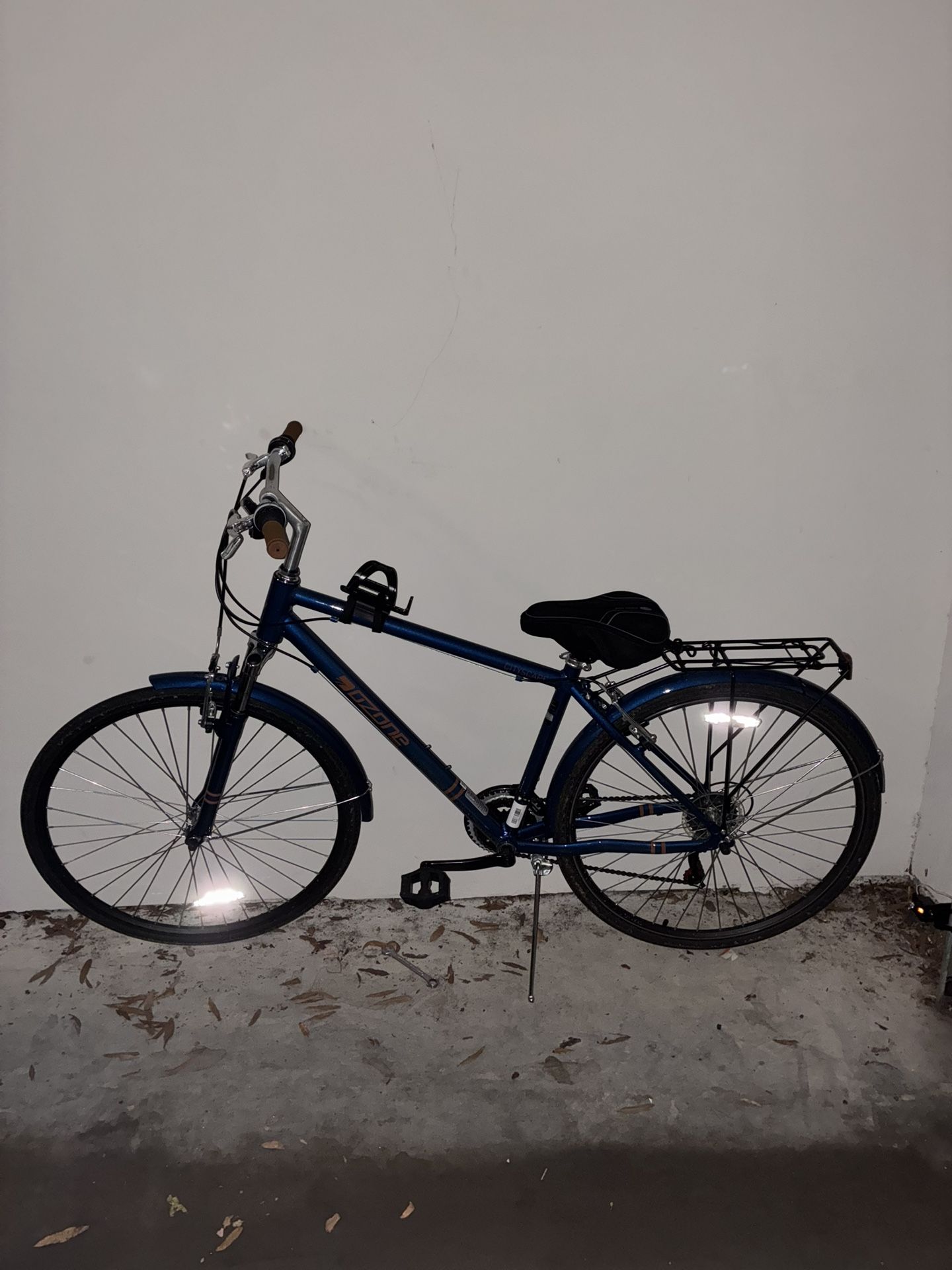 Ozone Adult Bike W/ Lock And Pump