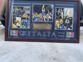 Italia Soccer Team Frame