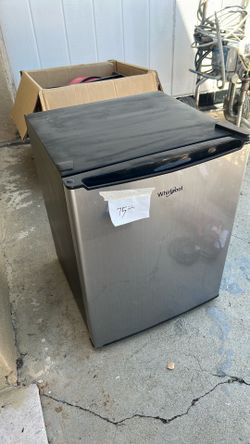 Whirlpool small fridge