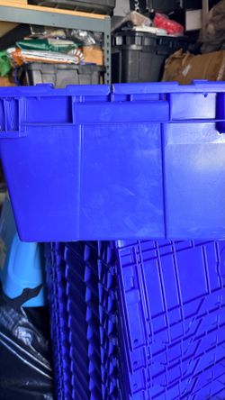 20  Blue Containers