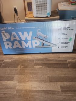 Alpha Paw pet ramp.