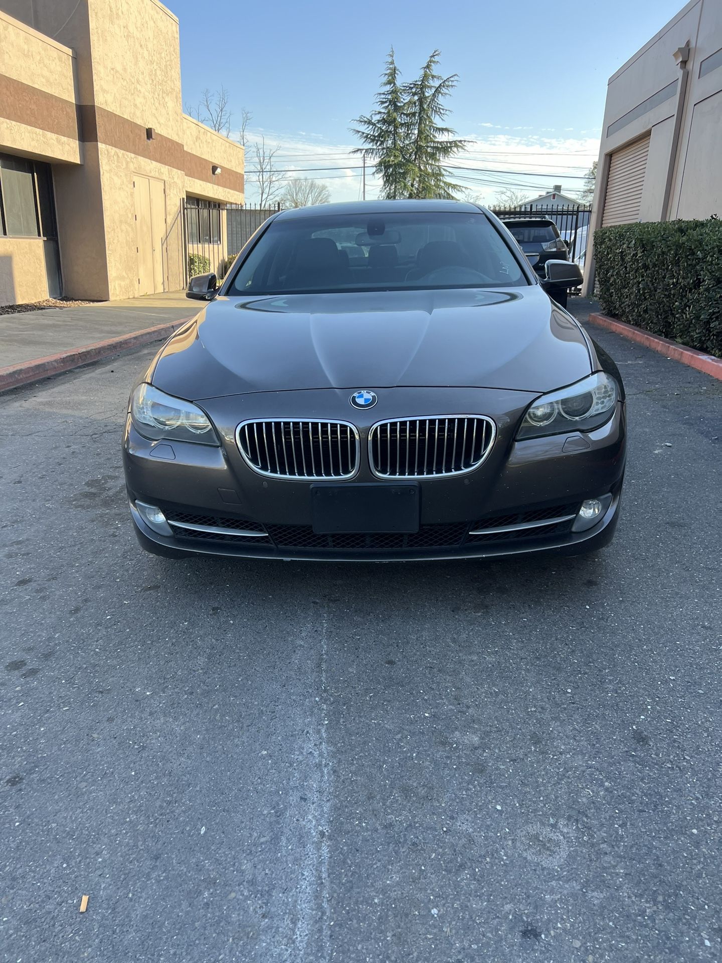 2011 BMW 550i