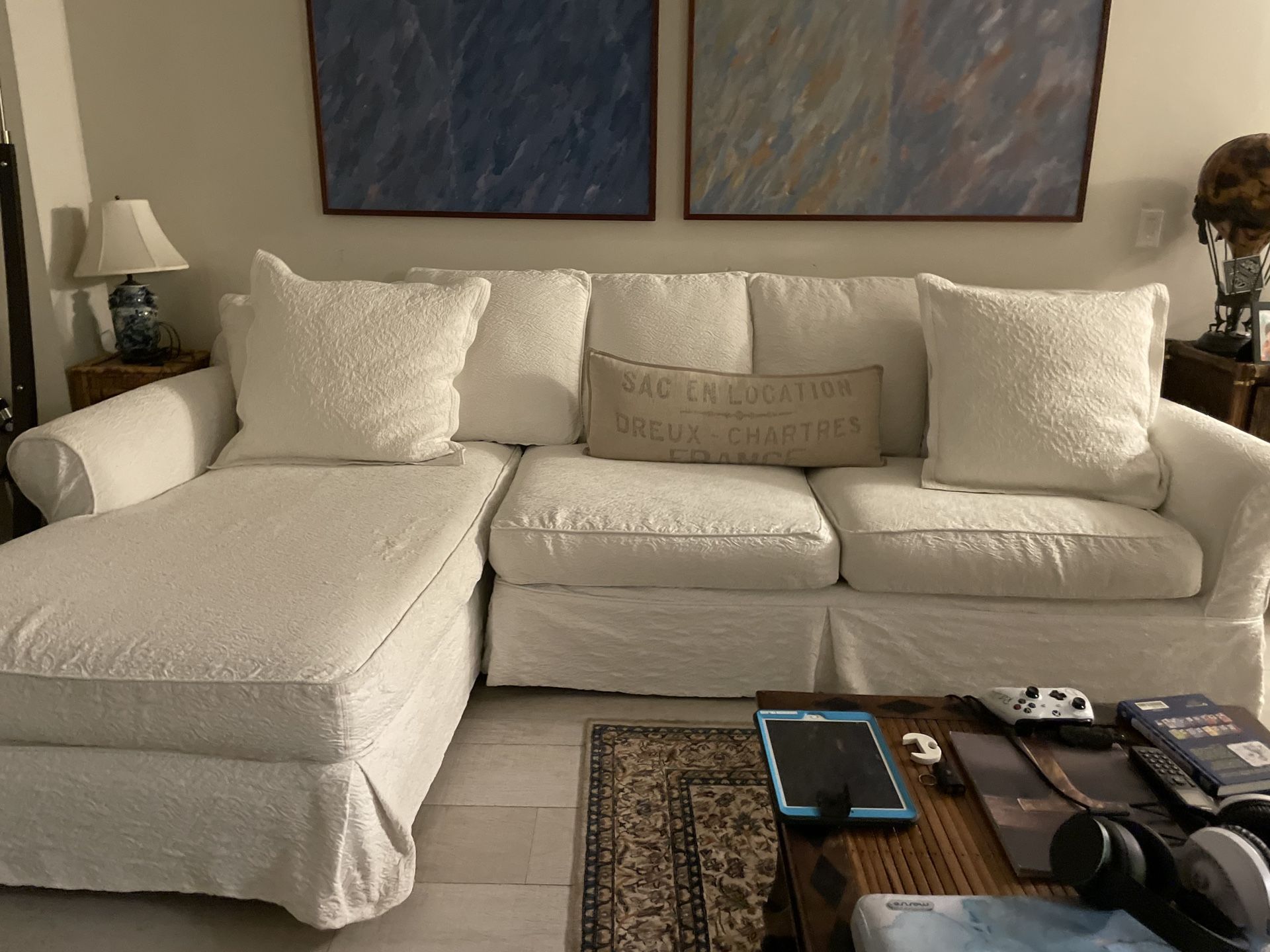 3 SEAT Sofa With Chaise