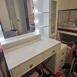 Girls Vanity