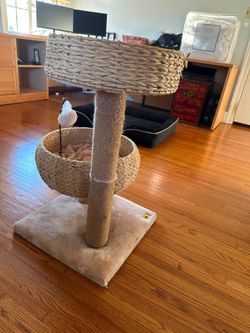 Medium size cat tower