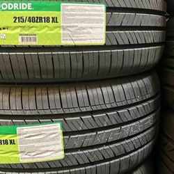 215 40 18 Set Of Tires 