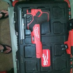 Milwaukee Fuel 18 Volt Barrel Saw Jigsaw